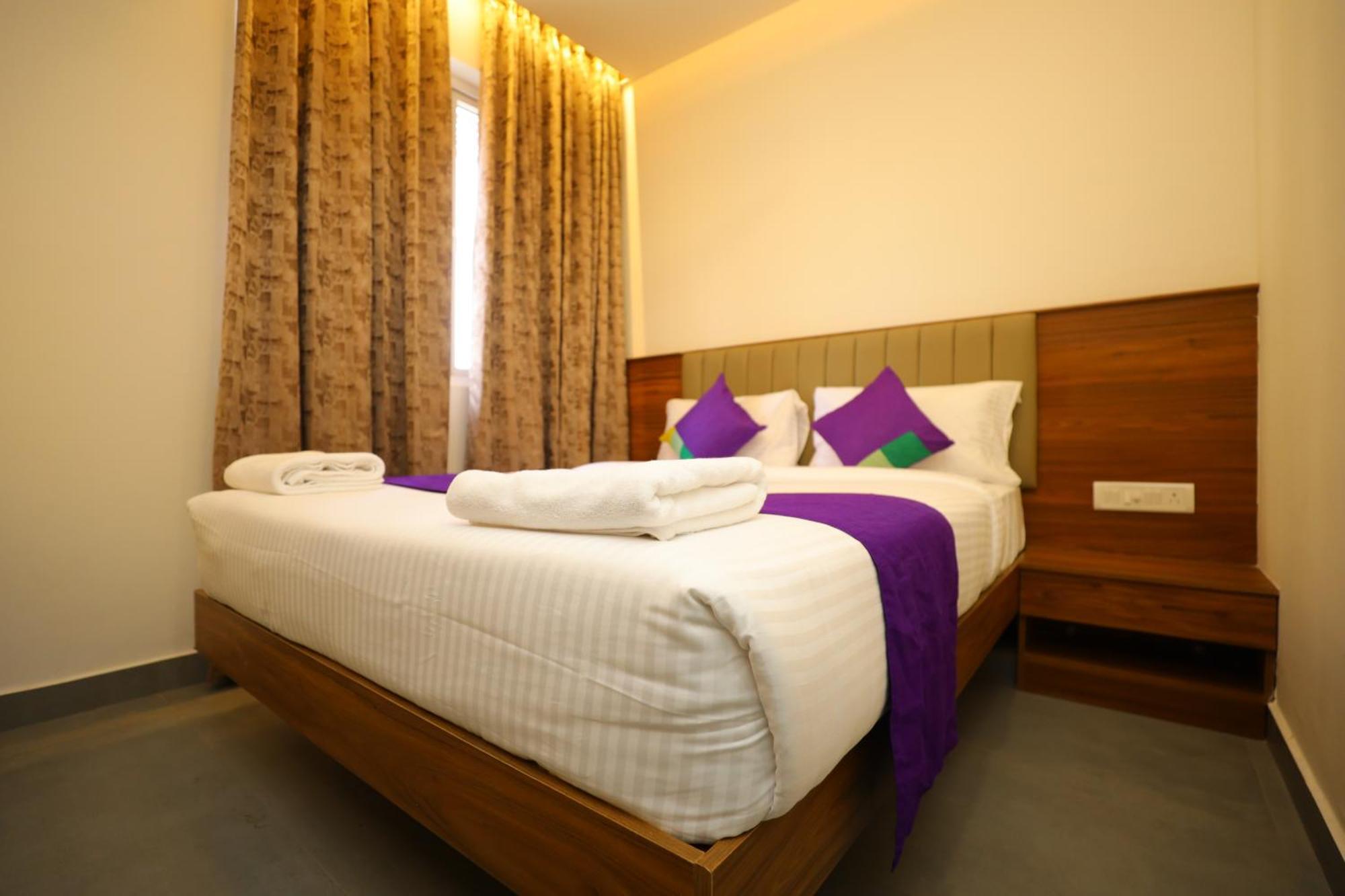Silverkey Hotel Yelahanka Bangalore Exterior foto